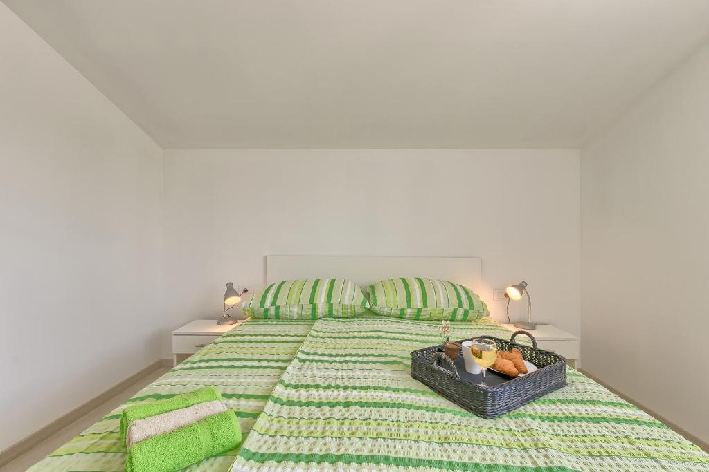 Postel nebo postele na pokoji v ubytování Holiday Home Nikol