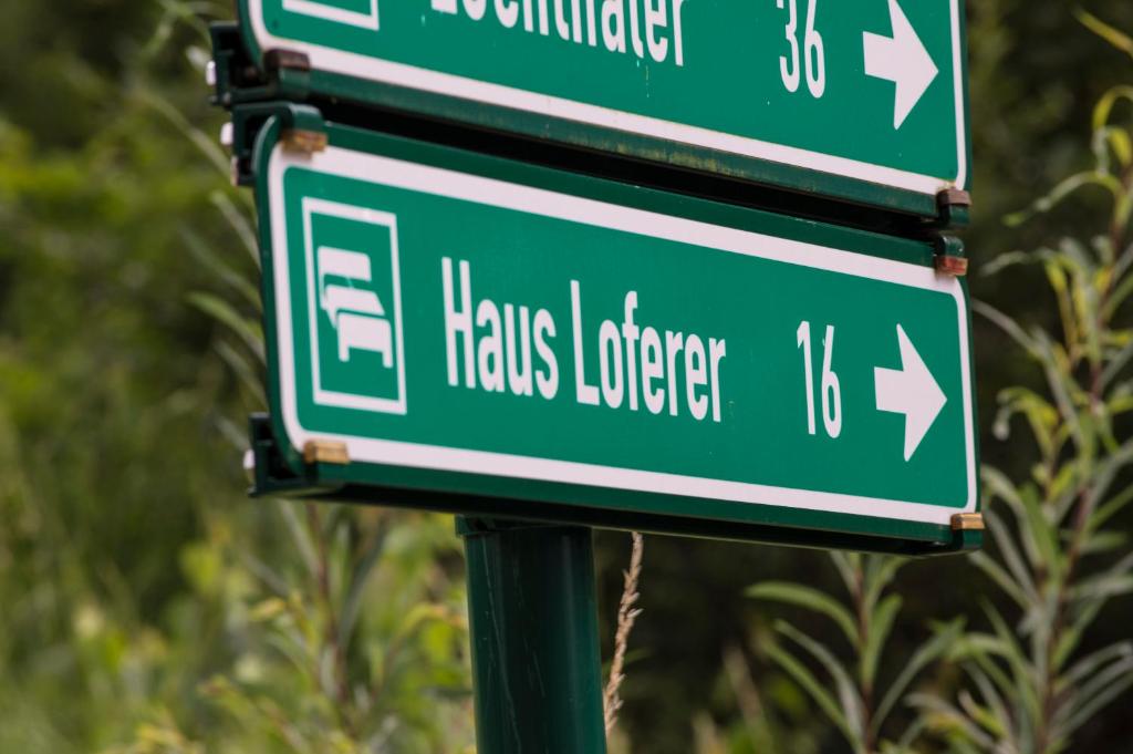 Certifikát, hodnocení, plakát nebo jiný dokument vystavený v ubytování Haus Loferer