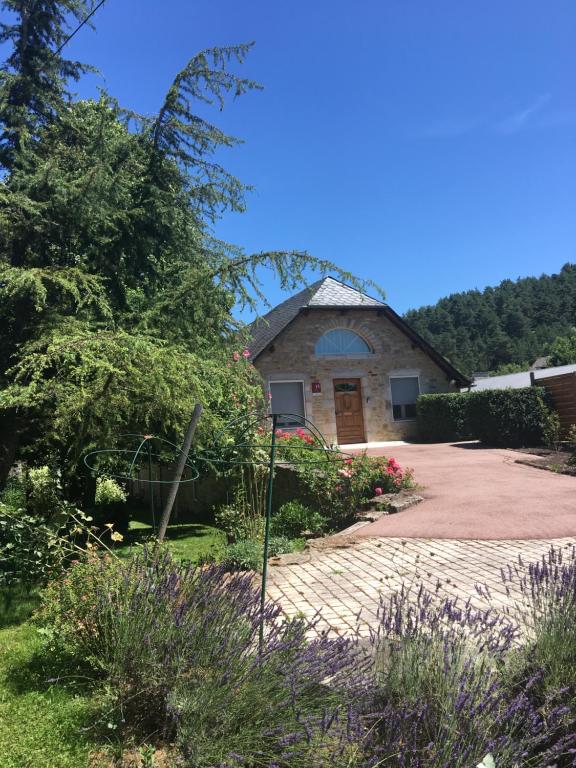 Zahrada ubytování Hôtel & SPA Rodier