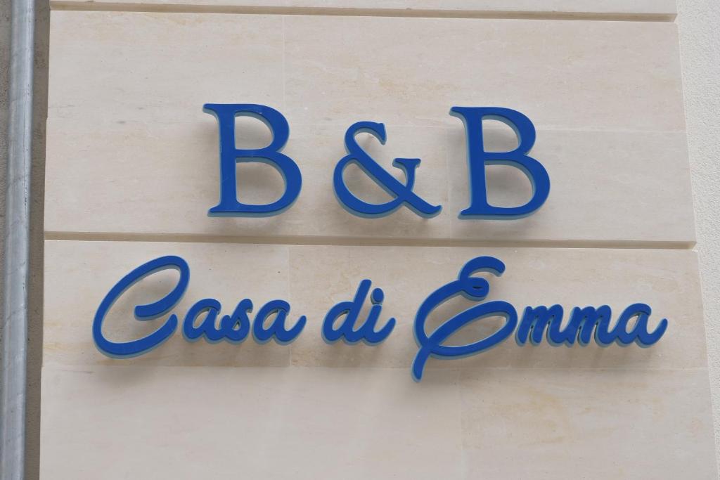 a sign for a casa della clara at B&B Casa di Emma in Porto Cesareo