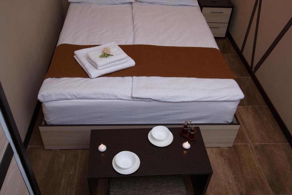 Postel nebo postele na pokoji v ubytování WOW Guest house in apartment 141