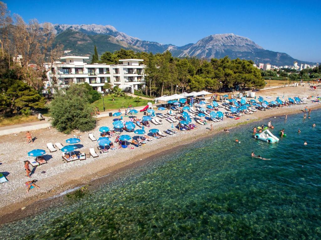 Apartments Kuce Lekovica Beach & snack bar- Bistro - 17