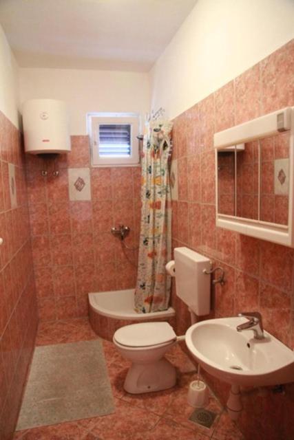 Koupelna v ubytování Apartments Anđelka