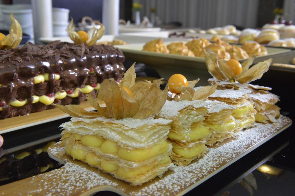  Oitis Hotel