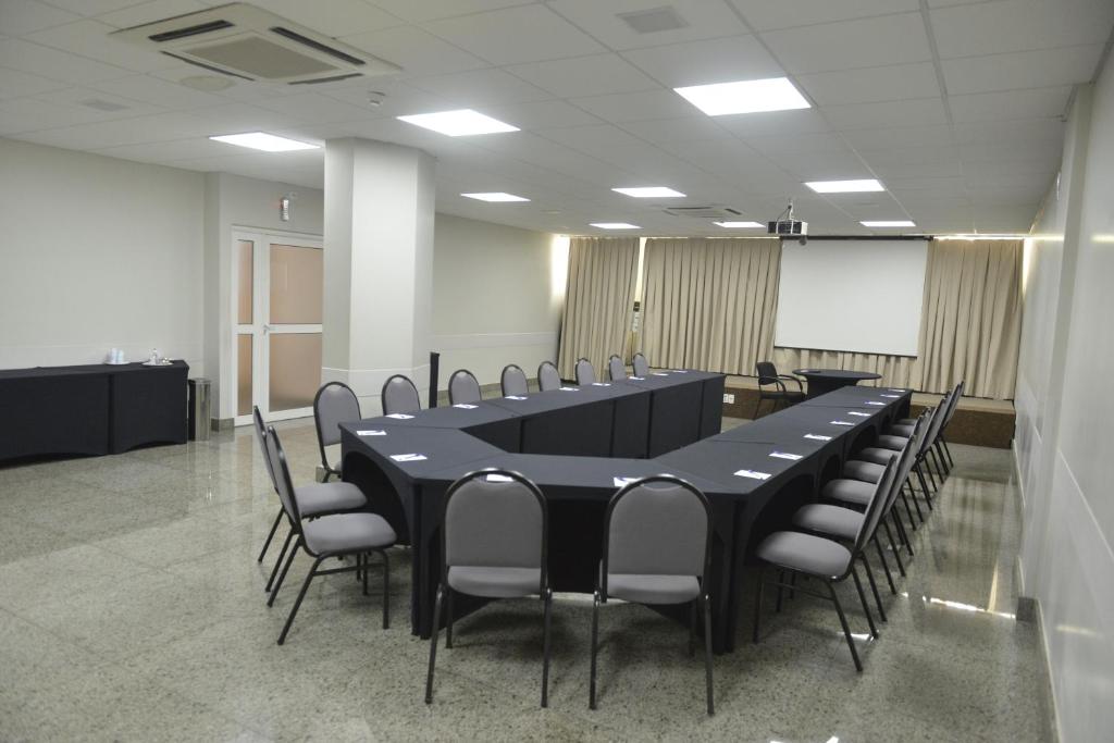  Oitis Hotel