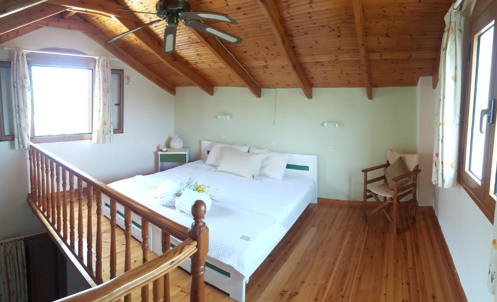 Postel nebo postele na pokoji v ubytování Epi Apartments