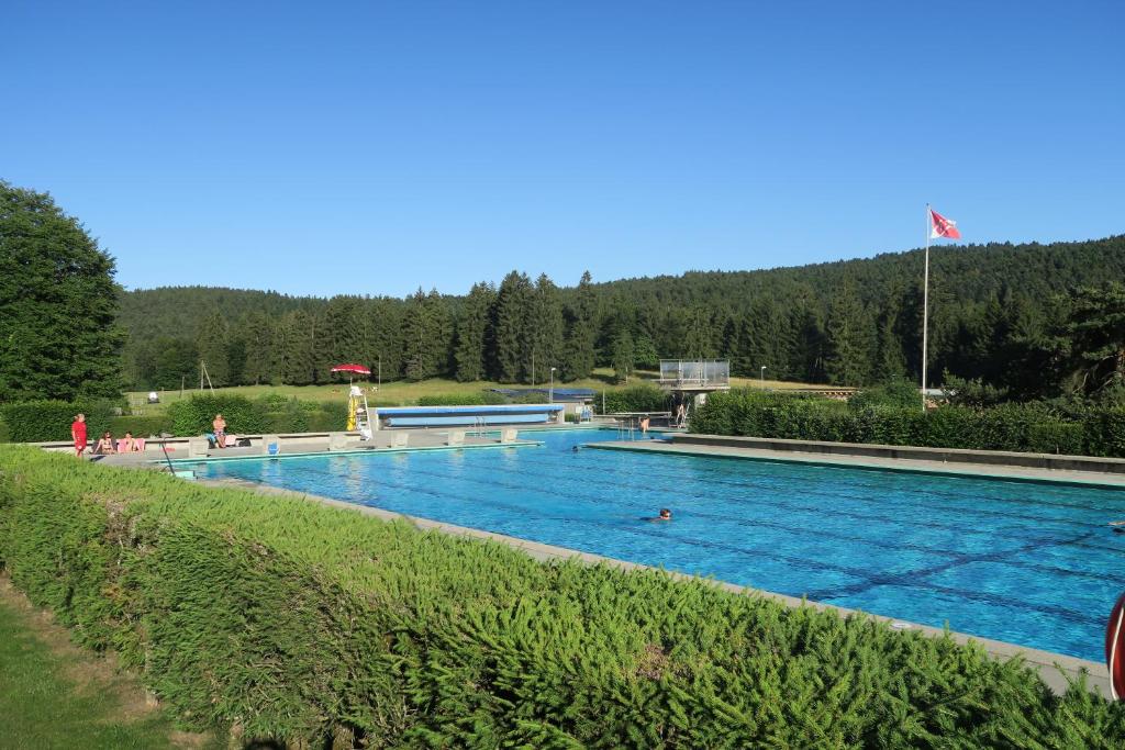 Bazén v ubytování L'Union B&B - Chambres d'hôtes nebo v jeho okolí