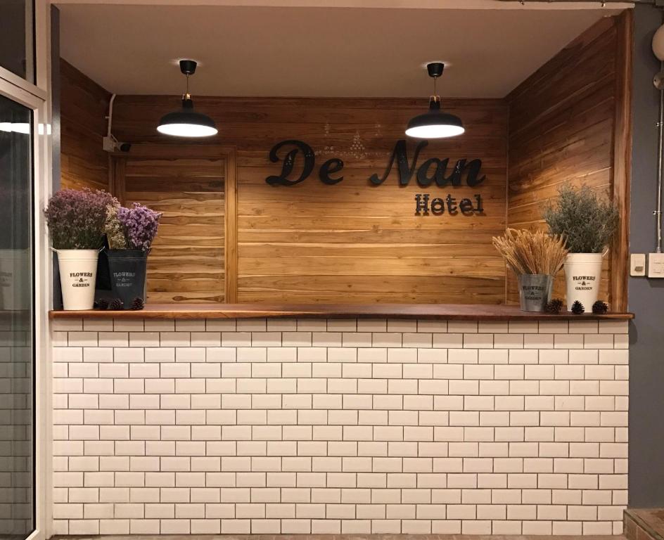 Certifikát, hodnocení, plakát nebo jiný dokument vystavený v ubytování De Nan Hotel