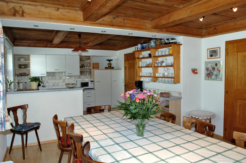 Kuchyň nebo kuchyňský kout v ubytování Haus Alice