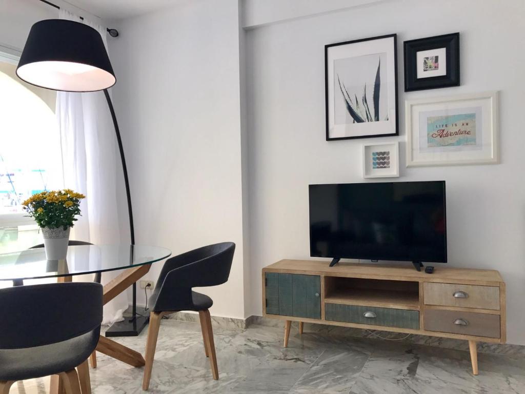 TV a/nebo společenská místnost v ubytování Isla Benalmadena