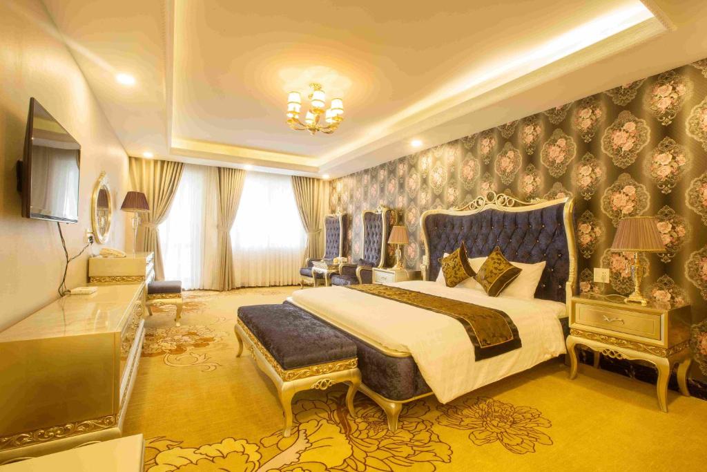 Anh Nguyet Hotel - Quarto King Com Varanda