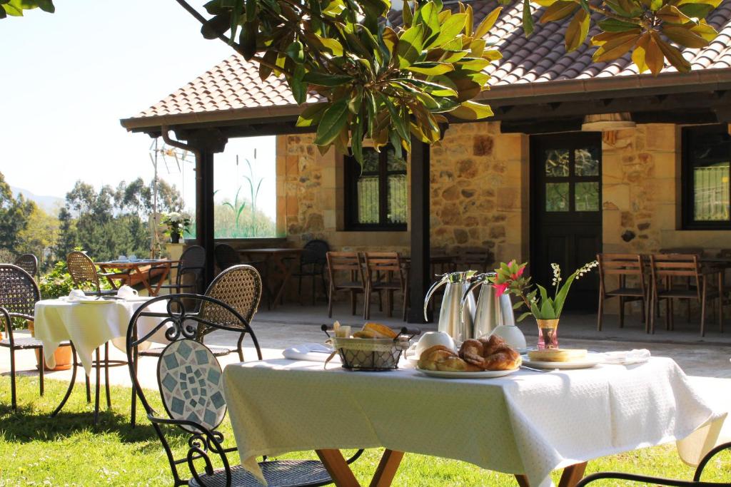 Un restaurante o sitio para comer en El Rincón de Escalante