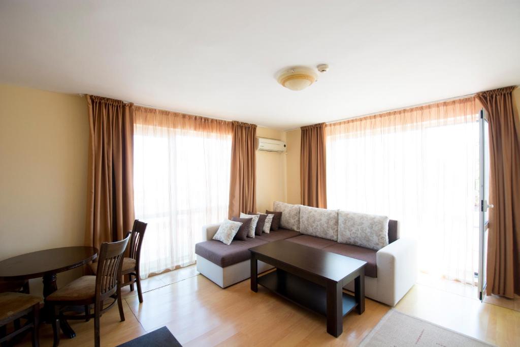 Posezení v ubytování Hotel Damyanoff