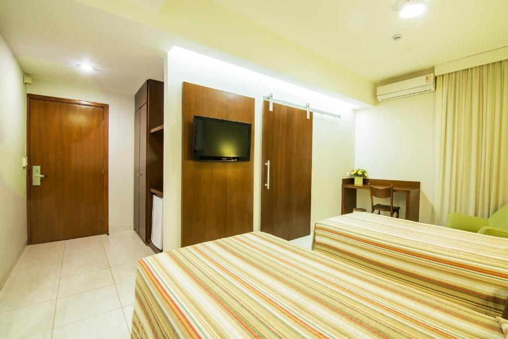  JR Hotel