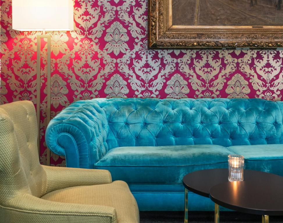 Posezení v ubytování Thon Hotel Cecil