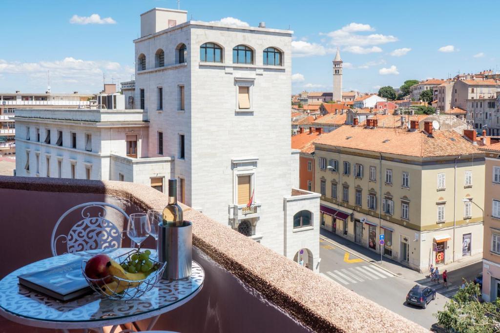 Napoje w obiekcie Polai Panorama Apartments with FREE Parking