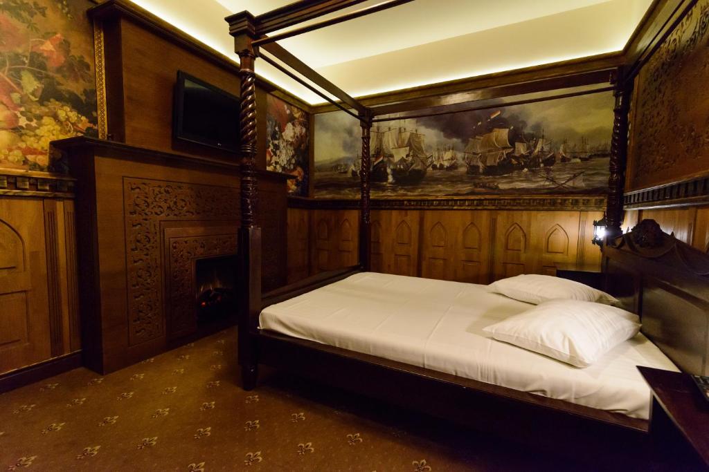 Hotel LaCetate - Standaard Tweepersoonskamer Met Ventilator