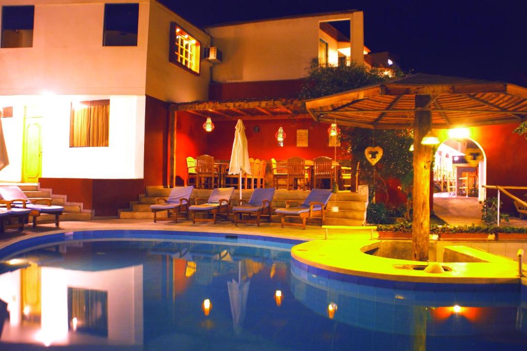 Bazén v ubytování Hotel Villa Jazmin nebo v jeho okolí