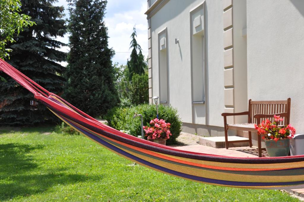 Vonkajšia záhrada v ubytovaní BE WELL 3-Rooms Apartment with Parking and Garden