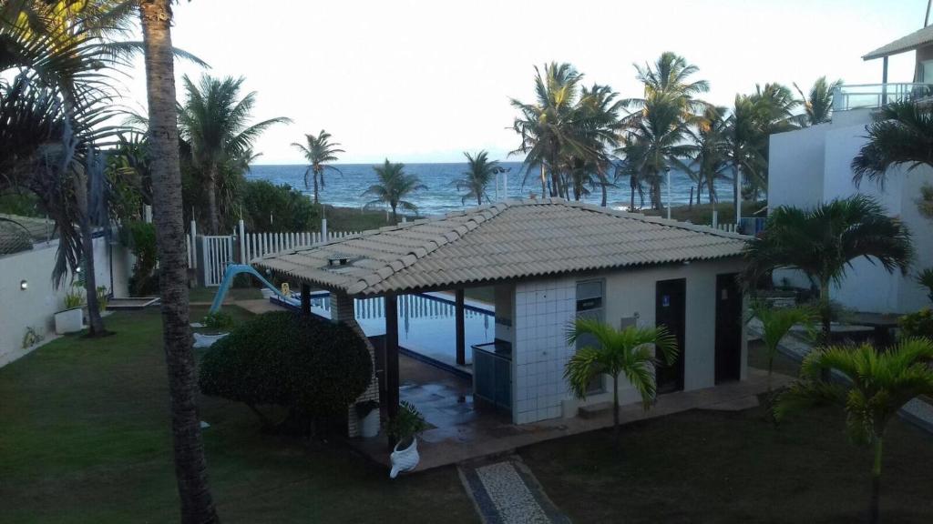  Beachfront Salvador Village House