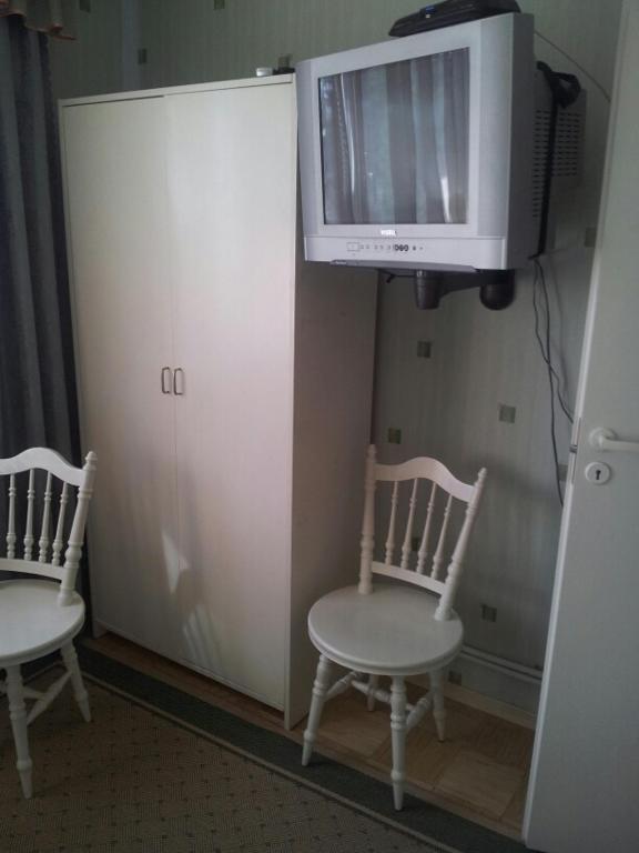 TV a/nebo společenská místnost v ubytování Eha Suija Home Accommodation