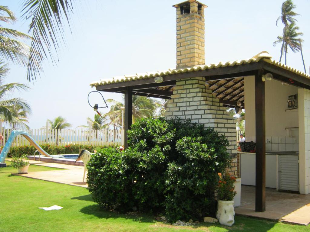  Beachfront Salvador Village House