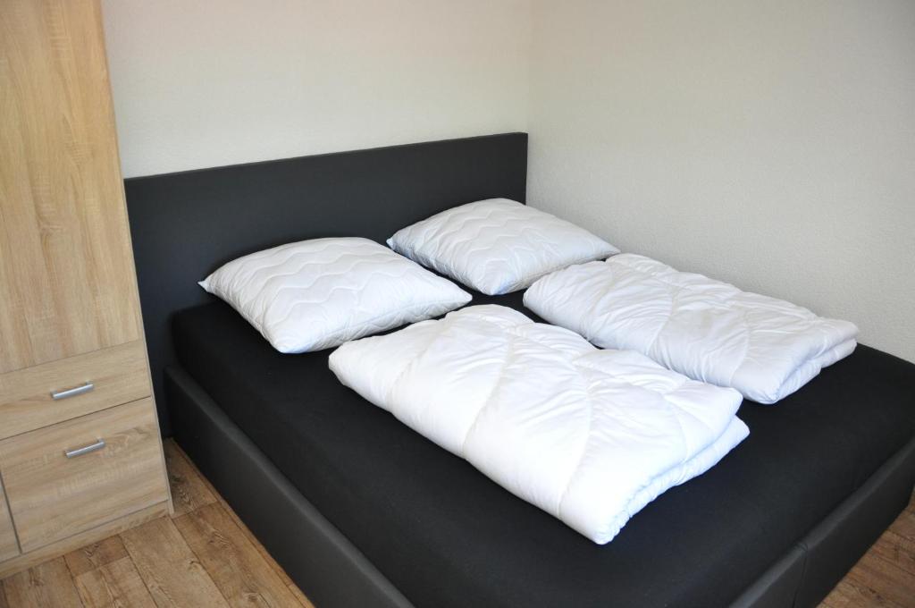 Postel nebo postele na pokoji v ubytování Campingplatz am Waldbad