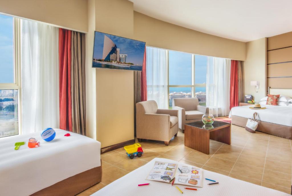 Posezení v ubytování Khalidiya Palace Rayhaan by Rotana, Abu Dhabi