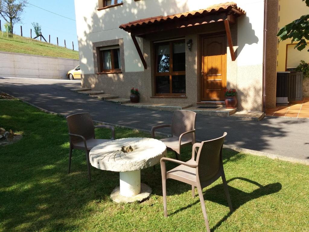 Vivienda Vacacional Supereda - Maison D'une Chambre