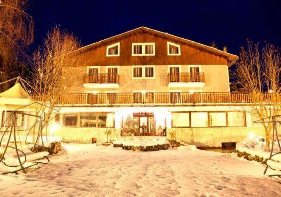 Hotel Edelweiss v zimě