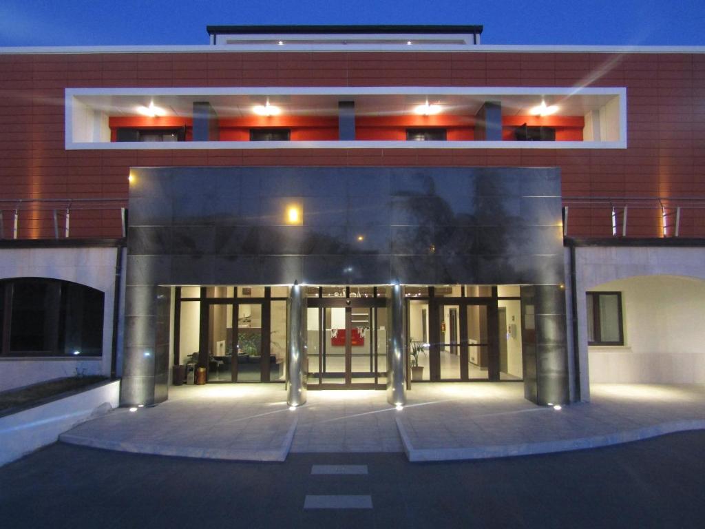 Exteriér nebo vchod ubytování Bhotel