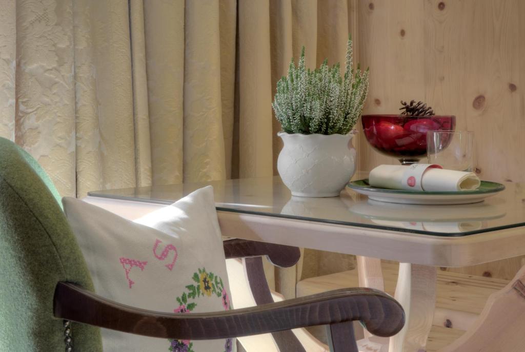 Posedenie v ubytovaní Hotel La Perla: The Leading Hotels of the World
