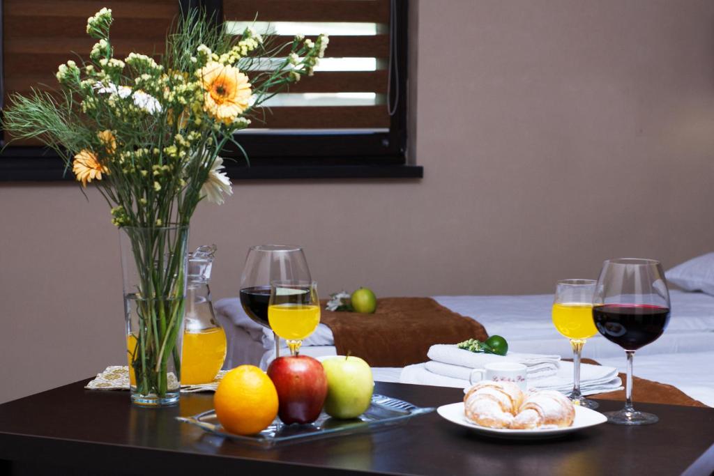 Nápoje v ubytování WOW Guest house in apartment 141