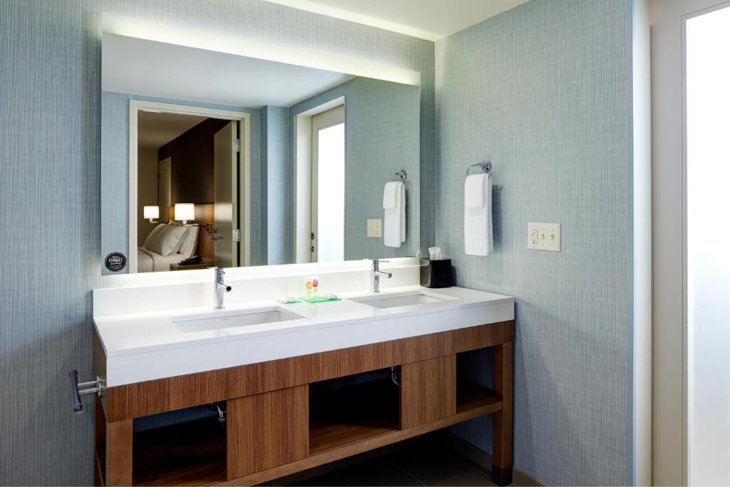 Hyatt Place Madison/Verona photo