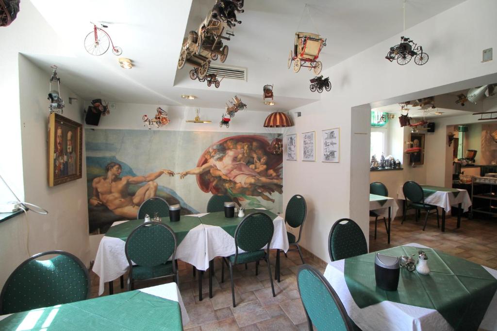 Hotel Zu den Linden - Resim 37