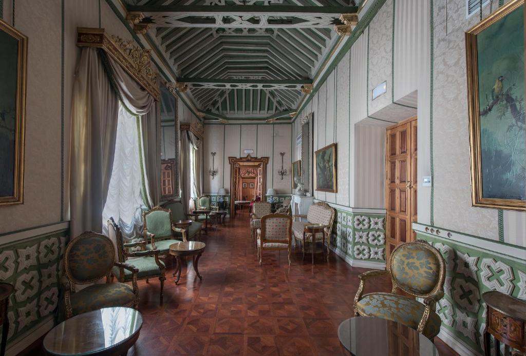 Hotel Las Casas de la Judería - Resim 14