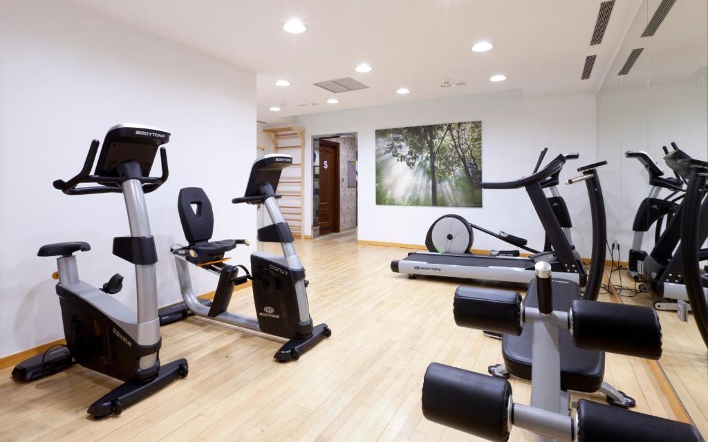Posilňovňa alebo fitness centrum v ubytovaní Laguna Nivaria Hotel & Spa