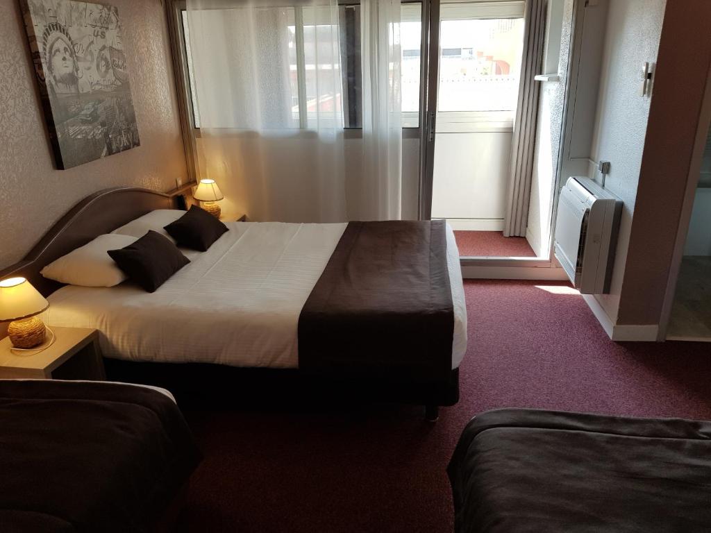 Hôtel Port Beach - Standard Quadruple Room
