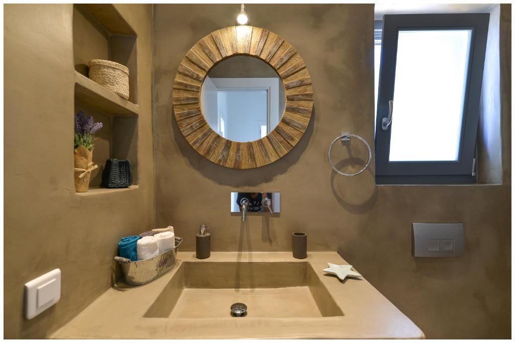 A bathroom at San Romano Villas