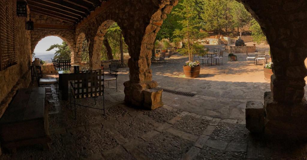 Fotografie z fotogalerie ubytování CALERILLA Hotel v destinaci Burunchel
