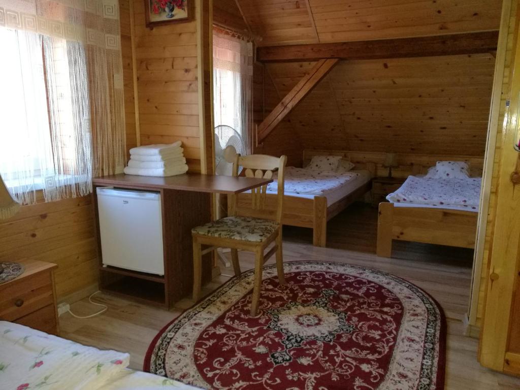 Gościniec Grek Zorba - pokoje i domki 4 osobowe - 16km od Zator Energylandia - Habitación Cuádruple