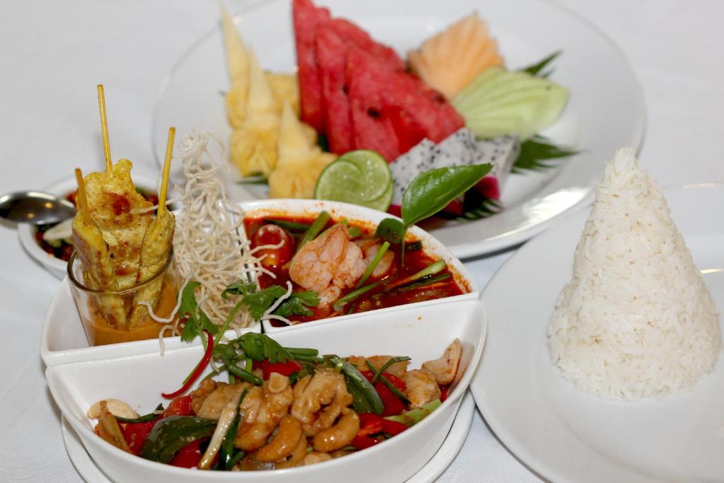 Peach Blossom Resort & Pool Villa - SHA Plus