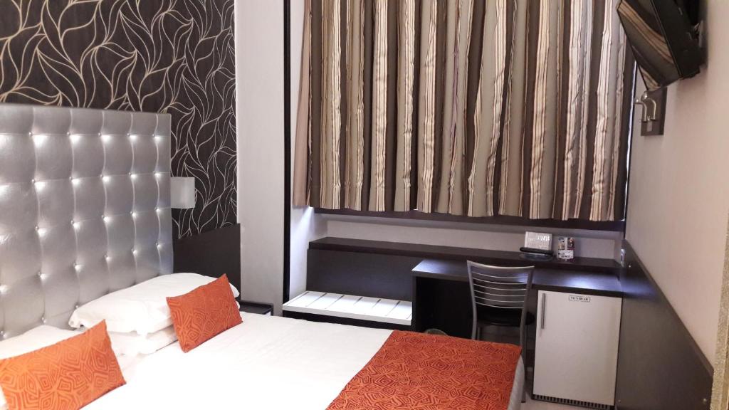 Hotel Piacenza - Resim 38