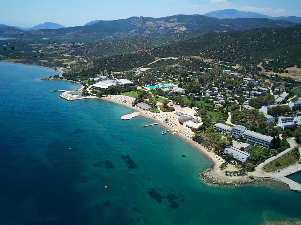 an aerial view of a beach and the ocean at Barceló Hydra Beach in Thermisía