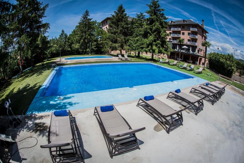 Bazén v ubytování Hotel Gran Sol nebo v jeho okolí