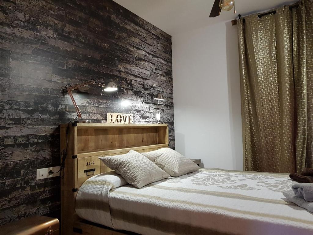 Łóżko lub łóżka w pokoju w obiekcie Apartment Beach Front Canet