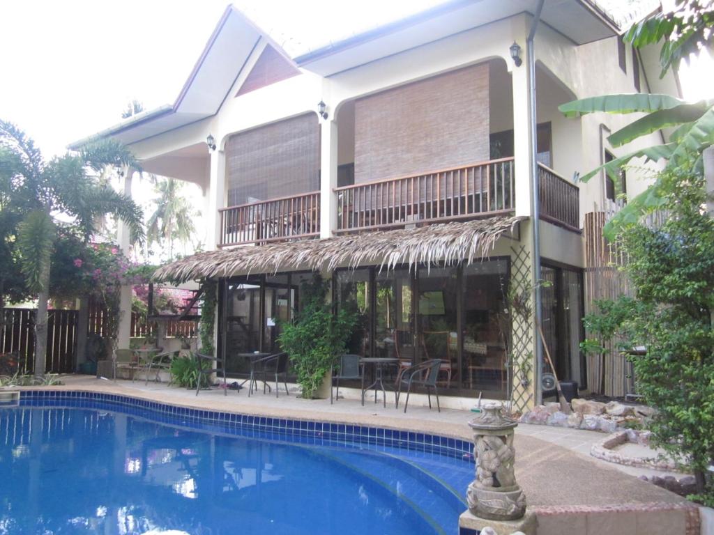 Bazén v ubytování Samuigreenvalley Resort nebo v jeho okolí