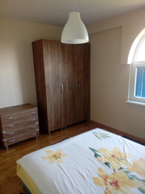 Green Villa Rodna - Villa With Garden View