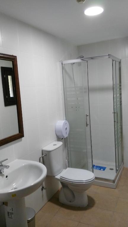 Koupelna v ubytování Albergue de Benabarre-CALUMET