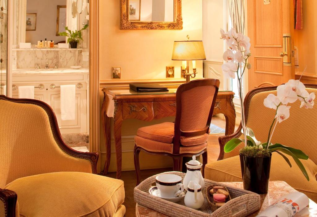 Posezení v ubytování Hotel Luxembourg Parc